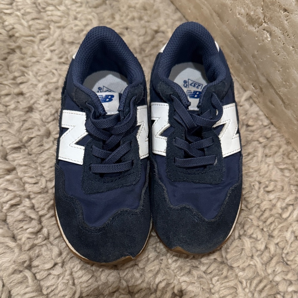 New Balance Kids Sneakers in Navy and White super cute and comfy easy to put on